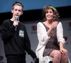 Bethany Mota is seen with Troy Sivan in the 2014 VidCom in the Anaheim Convention Center. Photo from Creative Commons.