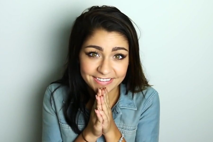 Screenshot by Kirsten Cintigo Andrea Russett discusses popular teen topics in her videos