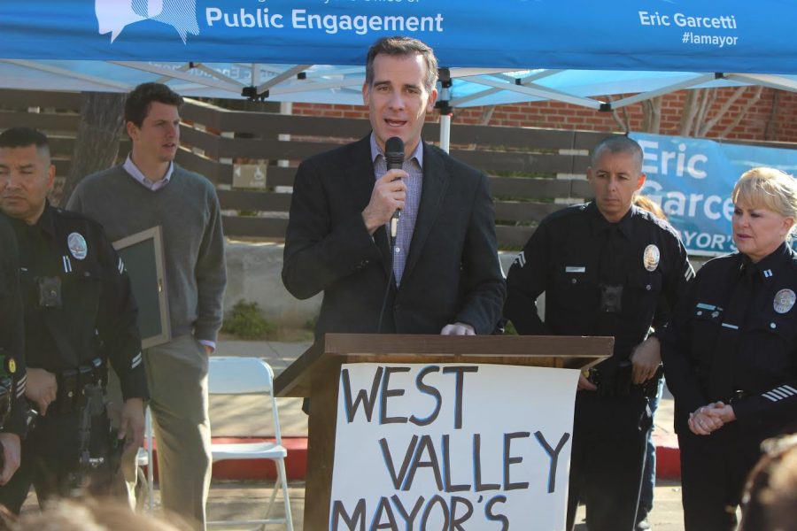 Mayor Eric Garcetti gives a speech addressing the importance of the app MyLA311.