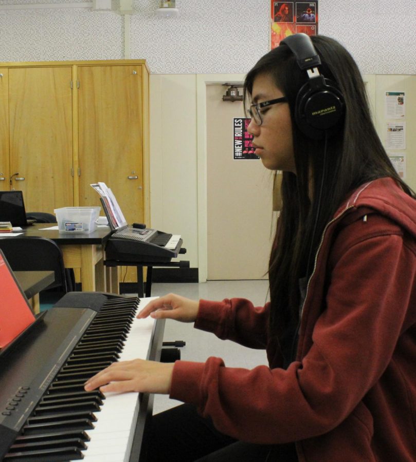 Sophomore Kim De Dios received an Honorable Mention from the 31st Annual Tenth District PTSA Music Scholarship on March 10.