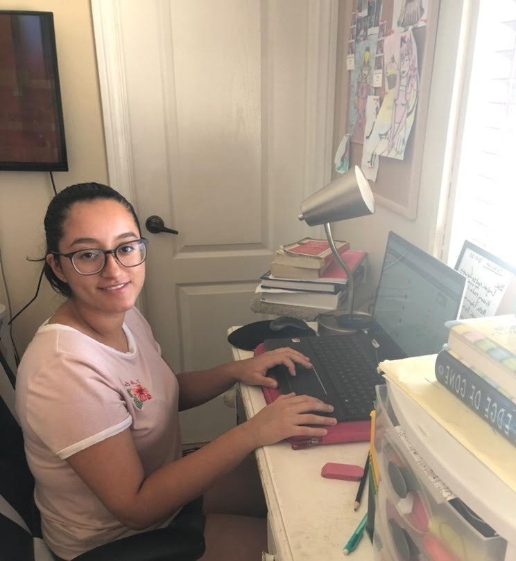 Junior Nadia Montiel does her online school work on Oct. 1. In her advisory class, shes able to discuss a variety of topics, including growth mindsets. 