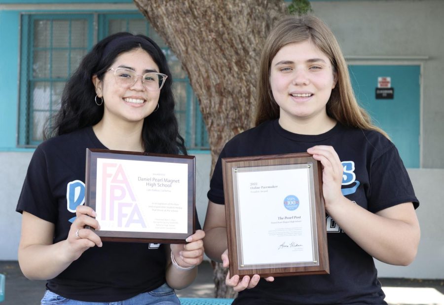 Print Editor-in-Chief Valeria Luquin and Online Editor-in-Chief Delilah Brumer hold First Amendment Press Freedom and Online Pacemaker Finalist award plaques.